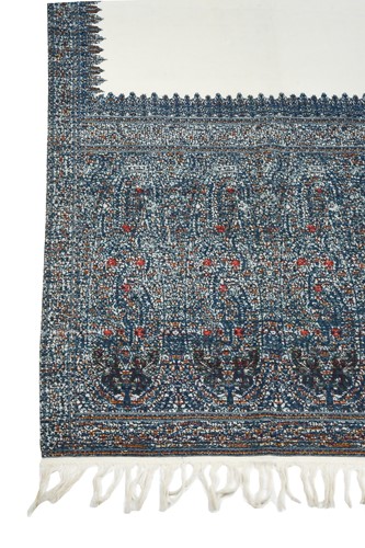 Lot 656 - A Kashmir long shawl or Jamawar