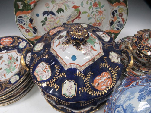 Lot 280 - A Mason's Ironstone dinner service, circa 1835,...