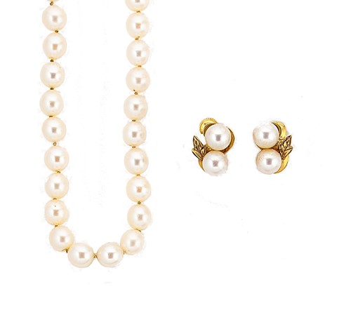 Lot 82 - Mikimoto - A single row pearl necklace, together with a pair of ear studs