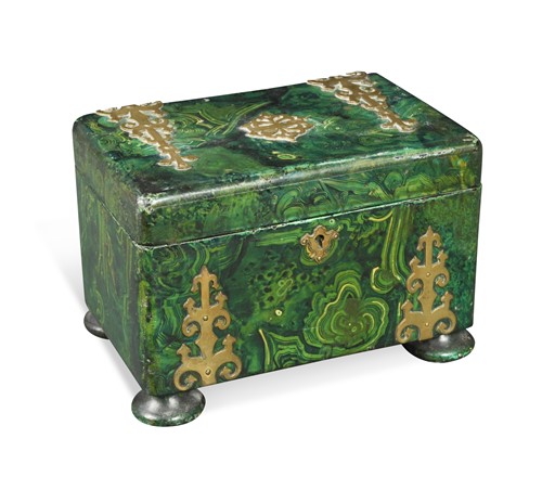 Lot 542 - A Victorian simulated malachite tea caddy