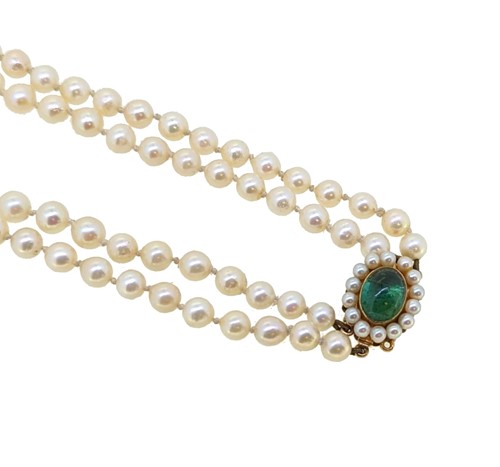 Lot 191 - A double row pearl choker necklace