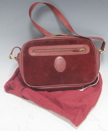 Lot 24 - A Les Must de Cartier camera bag