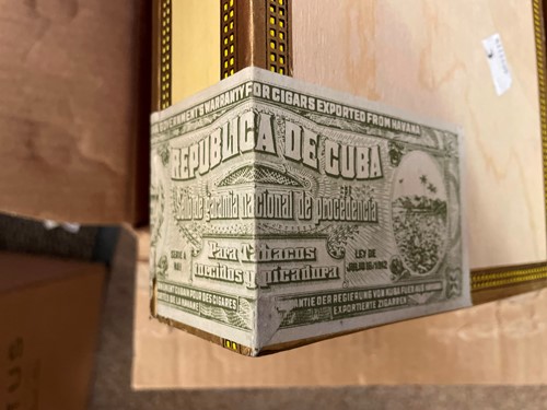 Lot 252 - Montecristo Tubos Cigars