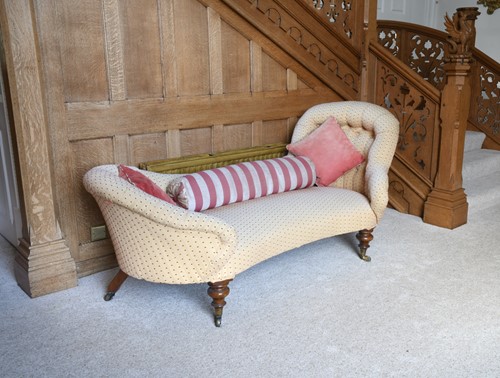 Lot 588 - A Victorian button back sofa