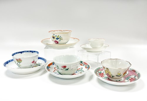 Lot 26 - Three Qianlong tea bowls and saucers, circa 1770