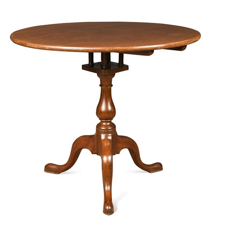 Lot 380 - A George III mahogany tilt-top occasional table