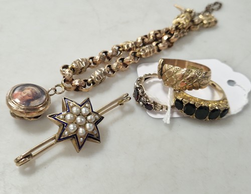 Lot 357 - A 19th century garnet and split pearl ring,...