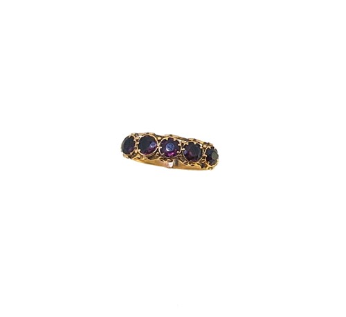 Lot 79 - A 19th century garnet ring