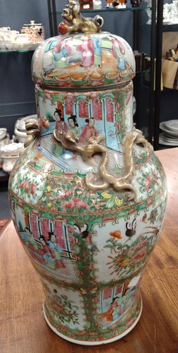 Lot 2 - A Chinese Cantonese famille rose vase and cover