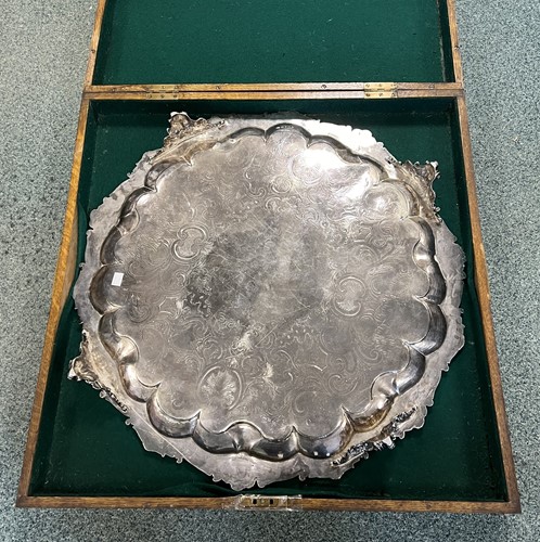 Lot 595 - A large and impressive William IV silver salver, mark of William Ker Reid