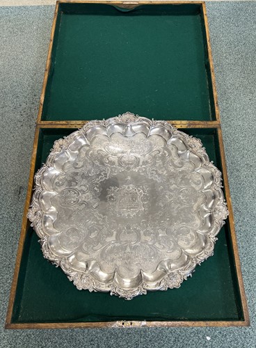 Lot 595 - A large and impressive William IV silver salver, mark of William Ker Reid