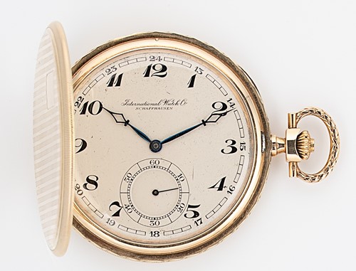 Lot 343 - IWC, Schaffhausen - A Swiss 14ct gold full hunter pocket watch