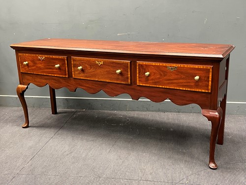 Lot 398 - An American reproduction mahogany and...