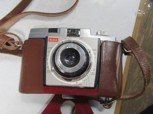 Lot 76 - Old cameras. Wray stereographic camera, 2...