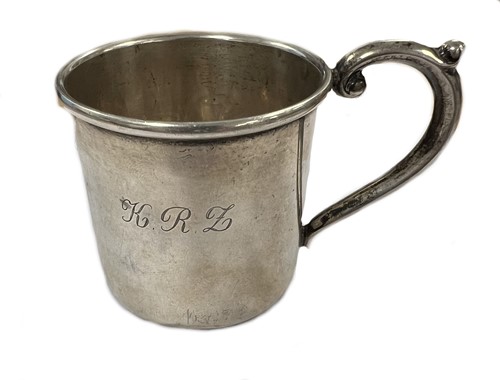 Lot 508 - J.C. Boardman for Cartier - A mid 20th century American metalwares silver tot cup