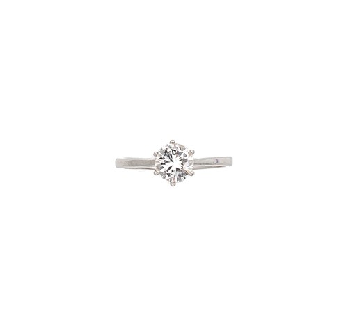 Lot 274 - A platinum single stone diamond ring