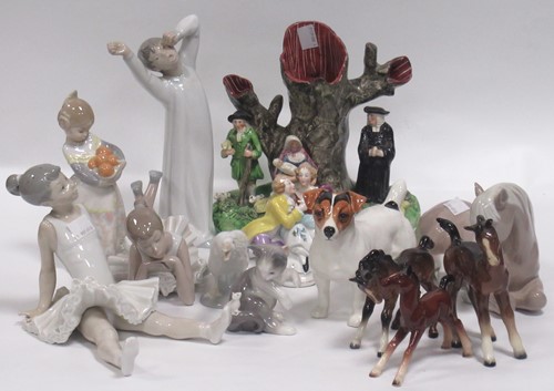 Lot 35 - A quantity of Beswick horses and dogs, Lladro...