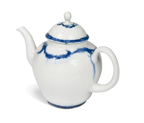 Lot 105 - A West Pans blue and white teapot and cover, circa 1764-77