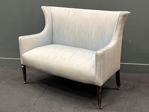 Lot 521 - An Edwardian two seater sofa, 95 x 121 x 60cm