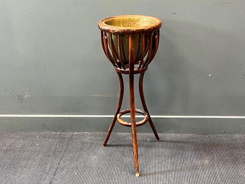 Lot 511 - An early 20th century bentwood jardiniere with...