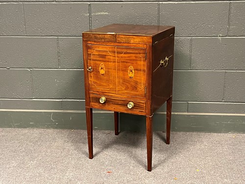 Lot 417 - A 19th century mahogany washstand inlaid with...