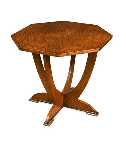 Lot 194 - An Art Deco period oak occasional/lamp table, circa 1930