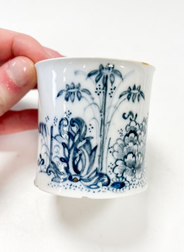 Lot 108 - A rare William Reid Liverpool coffee can, circa 1756 - 60