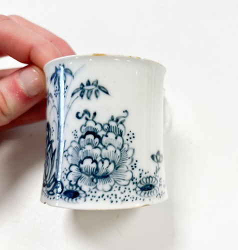Lot 108 - A rare William Reid Liverpool coffee can, circa 1756 - 60