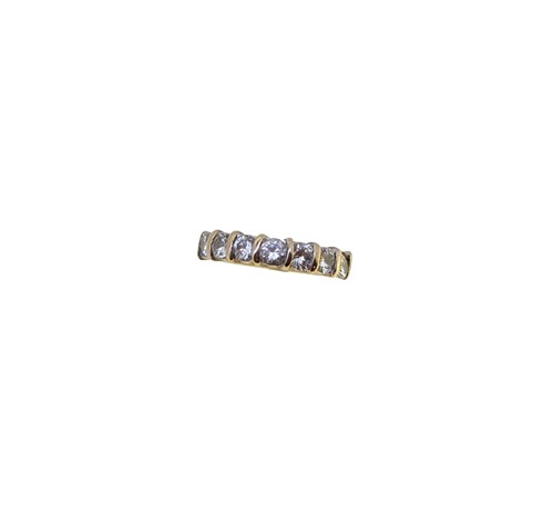 Lot 126 - An 18ct gold seven stone diamond ring