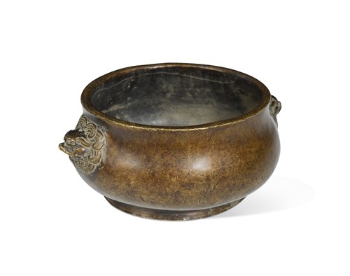 Lot 50 - A Chinese bronze censer, Qing Dynasty