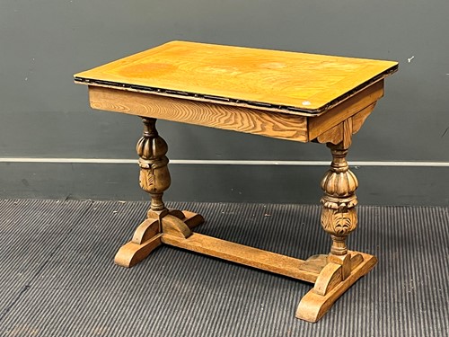 Lot 433 - A small 17th century style blonde oak table...