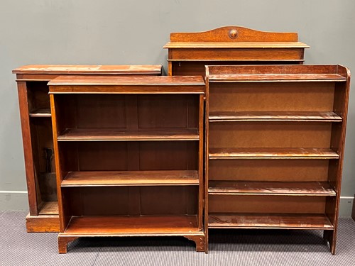Lot 535 - Two 20th century mahogany open bookcase 100 x...