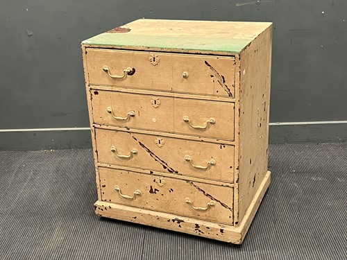 Lot 434 - A painted pine 4 drawer chest, early 20th...