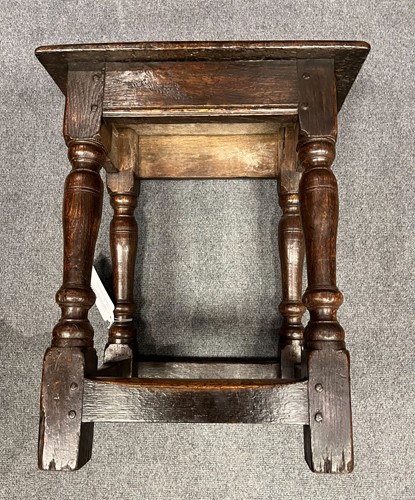 Lot 3 - An oak joint stool, late 17th century