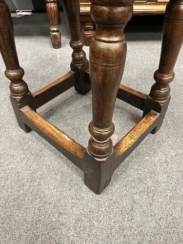 Lot 3 - An oak joint stool, late 17th century