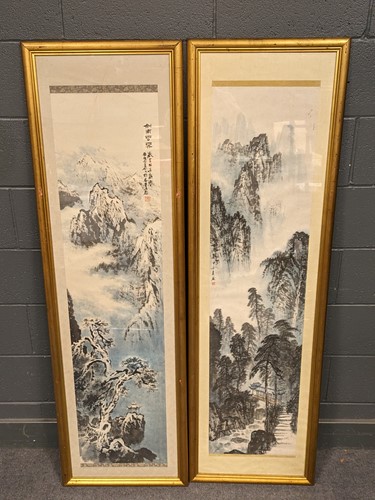 Lot 332 - Two Chinese scroll paintings, both depicting...