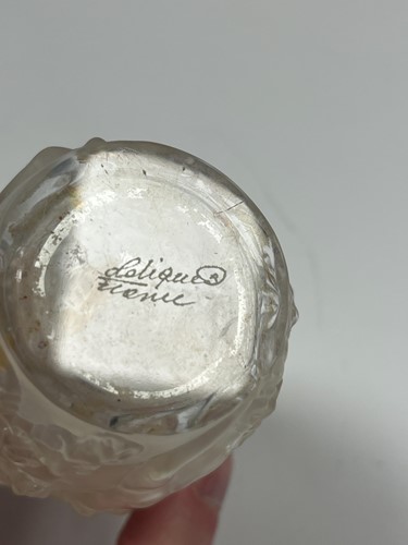 Lot 1 - Femme Fleurs, a Lalique frosted glass bud vase