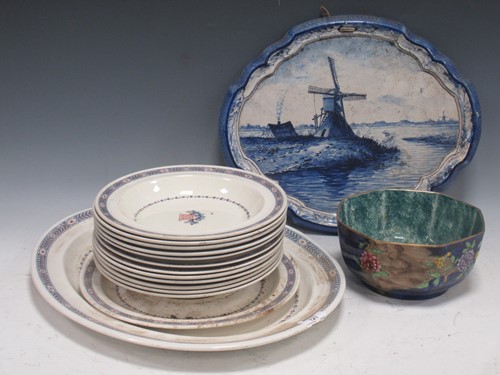 Lot 121 - A Boston Wedgwood part dinner service to...