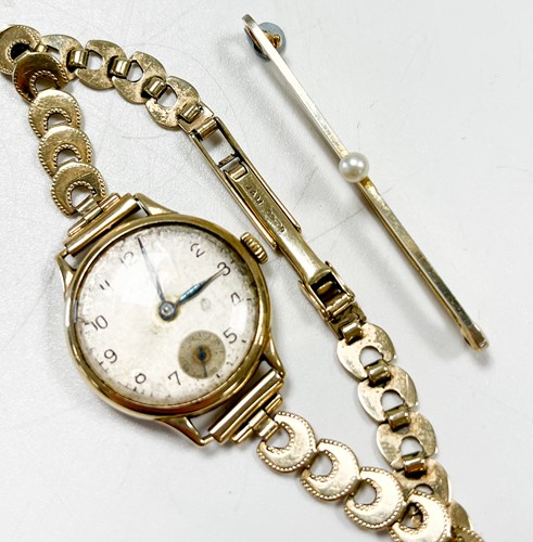 Lot 196 - A 9ct bracelet watch, 9.1g ex movement,...