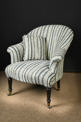 Lot 645 - A Victorian style tub armchair, modern