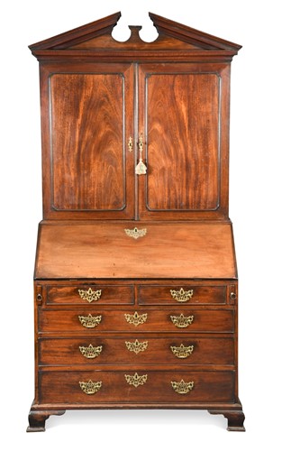 Lot 710 - A George III mahogany bureau cabinet
