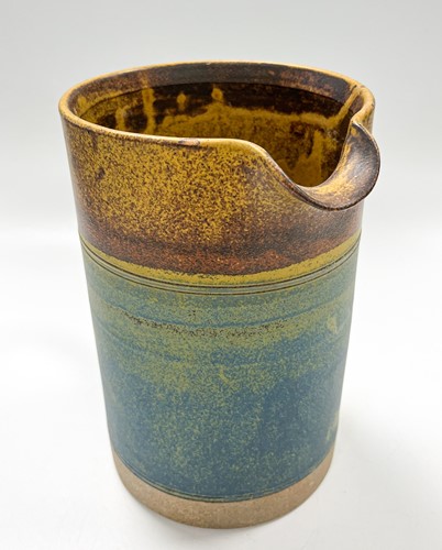 Lot 33 - Robin Welch (1936-2019), a large cylindrical stoneware jug