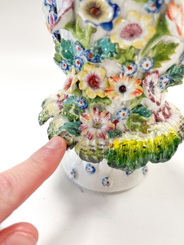 Lot 22 - A Derby pot-pourri frill vase, circa 1765