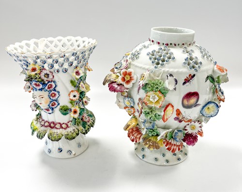 Lot 22 - A Derby pot-pourri frill vase, circa 1765