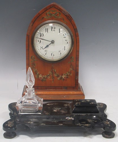 Lot 93 - A small Edwardian satinwood mantle clock in...