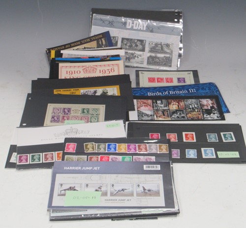 Lot 194 - Postage stamps, group of unused definitives...