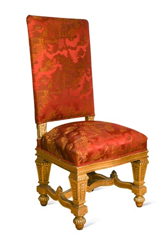 Lot 317 - A Louis XIV style giltwood throne chair