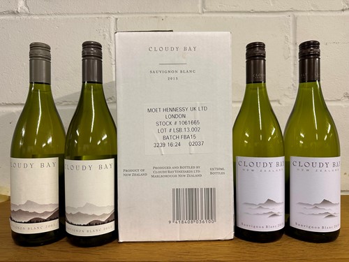 Lot 229 - Cloudy Bay Sauvignon Blanc, 2013, 6 bottles in...