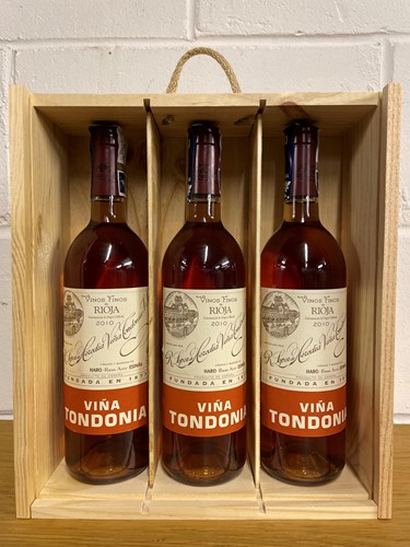 Lot 14 - R. Lopez de Heredia Vina Tondonia