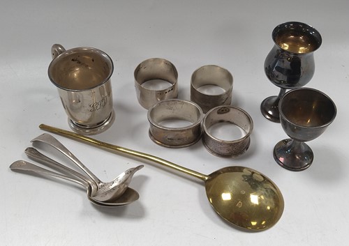 Lot 300 - A small collection of silverware including...